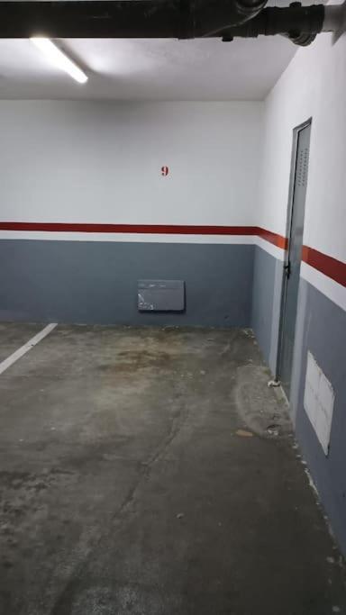 Center 4 Persones- 200m - . Parking Apartamento
